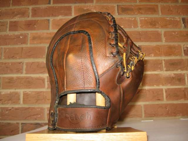 Johnny McCarthy Reach 261 Back